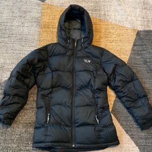 Women’s down puffer jacket